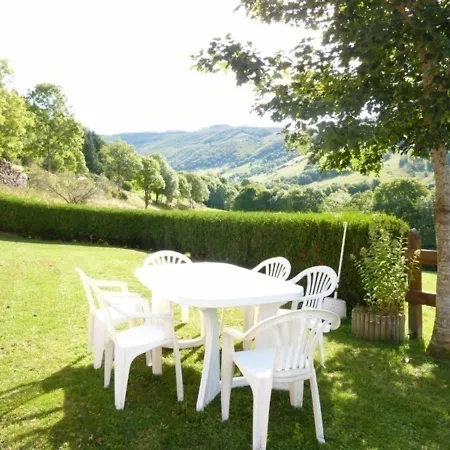 Maison Plain-pied Au Coeur Des Volcans D'auvergne Avec Cheminee Et Parking Prive - Fr-1-742-350 בית נופש Saint-Projet-de-Salers