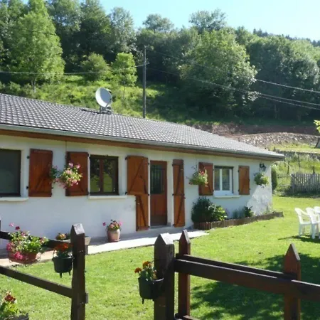 Maison Plain-pied Au Coeur Des Volcans D'auvergne Avec Cheminee Et Parking Prive - Fr-1-742-350 בית נופש Saint-Projet-de-Salers